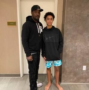 Meet your Posher, Gregory